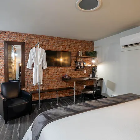 Heart & Hops Brewery Suites Kingsville Extérieur photo